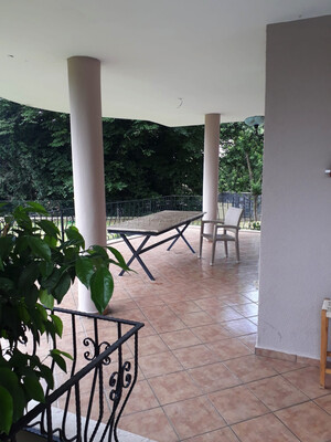 1,5 DÖNÜM BAHÇELİ KAT MÜLKİYETLİ HAVUZLU SATILIK VİLLA