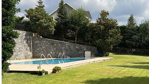 1,5 DÖNÜM BAHÇELİ KAT MÜLKİYETLİ HAVUZLU SATILIK VİLLA