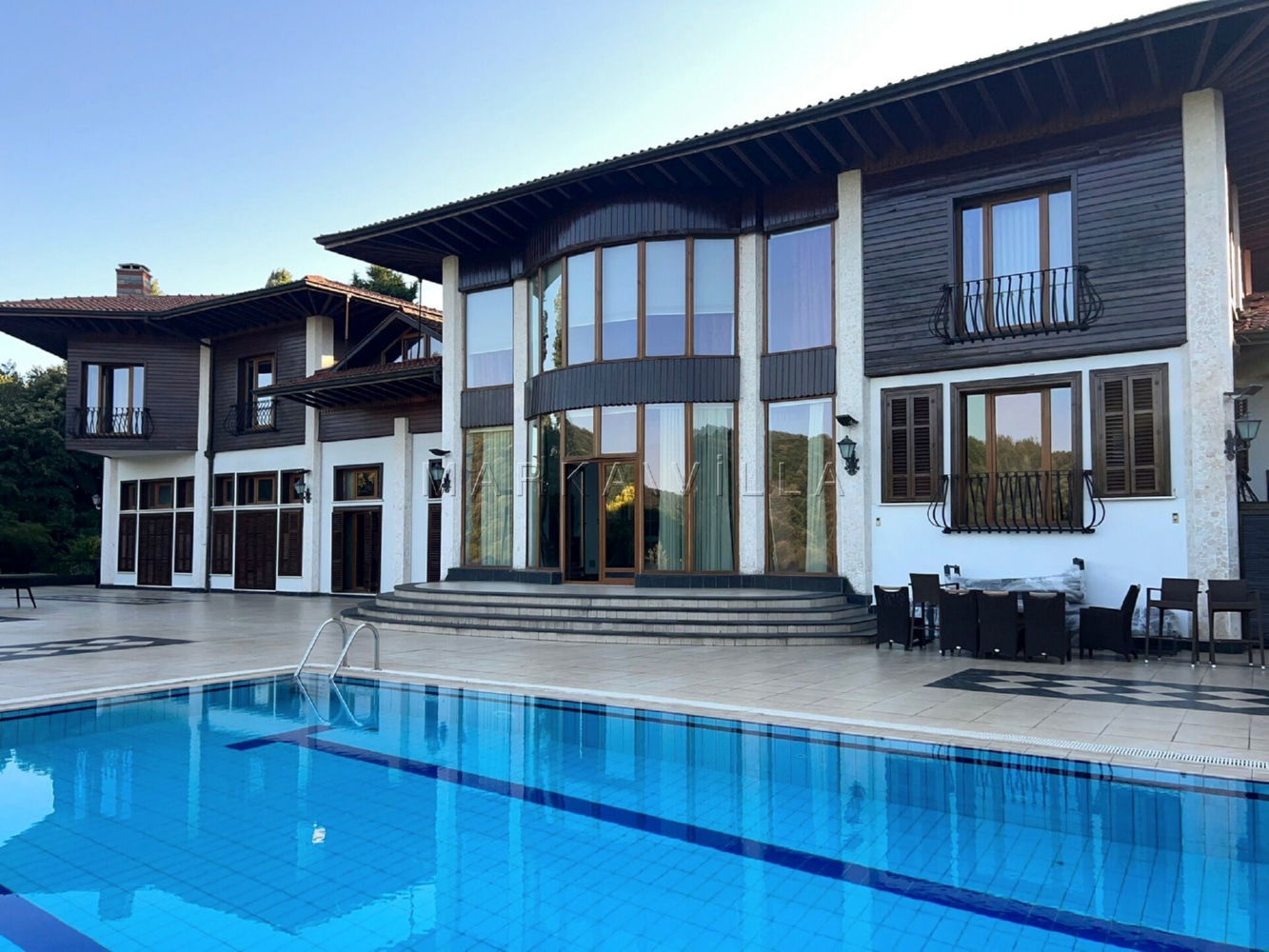 BEYKOZ MAHMUT ŞEFKET PAŞA'DA SATILIK MALİKANE