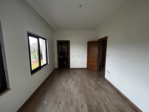 ÇEKMEKÖY REŞADİYE KÖYÜNDE SATILIK MÜSTAKİL BAHÇELİ VİLLA