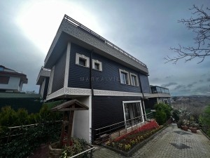 ÇEKMEKÖY REŞADİYE KÖYÜNDE SATILIK MÜSTAKİL BAHÇELİ VİLLA