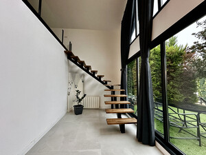 BEYKOZ HAVUZLU SATILIK VİLLA