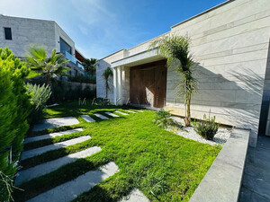 MUĞLA YALIKAVAKTA SİTE İÇİNDE DENİZ MANZARALI MODERN LÜKS SATILIK VİLLA