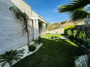 MUĞLA YALIKAVAKTA SİTE İÇİNDE DENİZ MANZARALI MODERN LÜKS SATILIK VİLLA