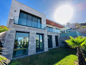 MUĞLA YALIKAVAKTA SİTE İÇİNDE DENİZ MANZARALI MODERN LÜKS SATILIK VİLLA