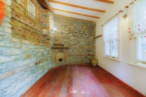 KANLICADA SATILIK KÖŞK