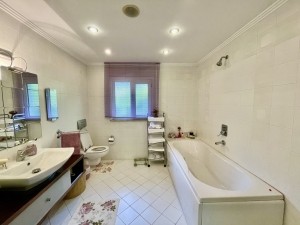 ACARKENT' DE BÜYÜK BAHÇELİ SATILIK VİLLA