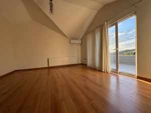 B TİPİ VİLLA, ÇATI KATI