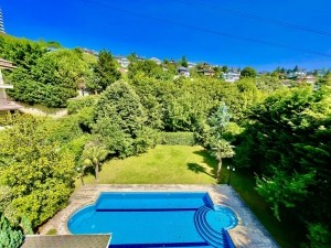 ACARKENT' DE BÜYÜK BAHÇELİ SATILIK VİLLA