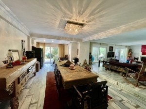 ACARKENT' DE BÜYÜK BAHÇELİ SATILIK VİLLA