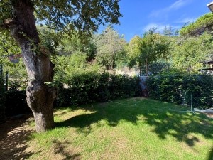 KAVACIK' TA BOĞAZ GÖREN YENİ YAPILMIŞ SATILIK VİLLA