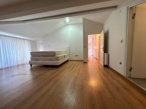 B TİPİ VİLLA, ÇATI KATI