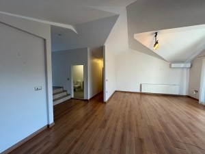 B TİPİ VİLLA, ÇATI KATI