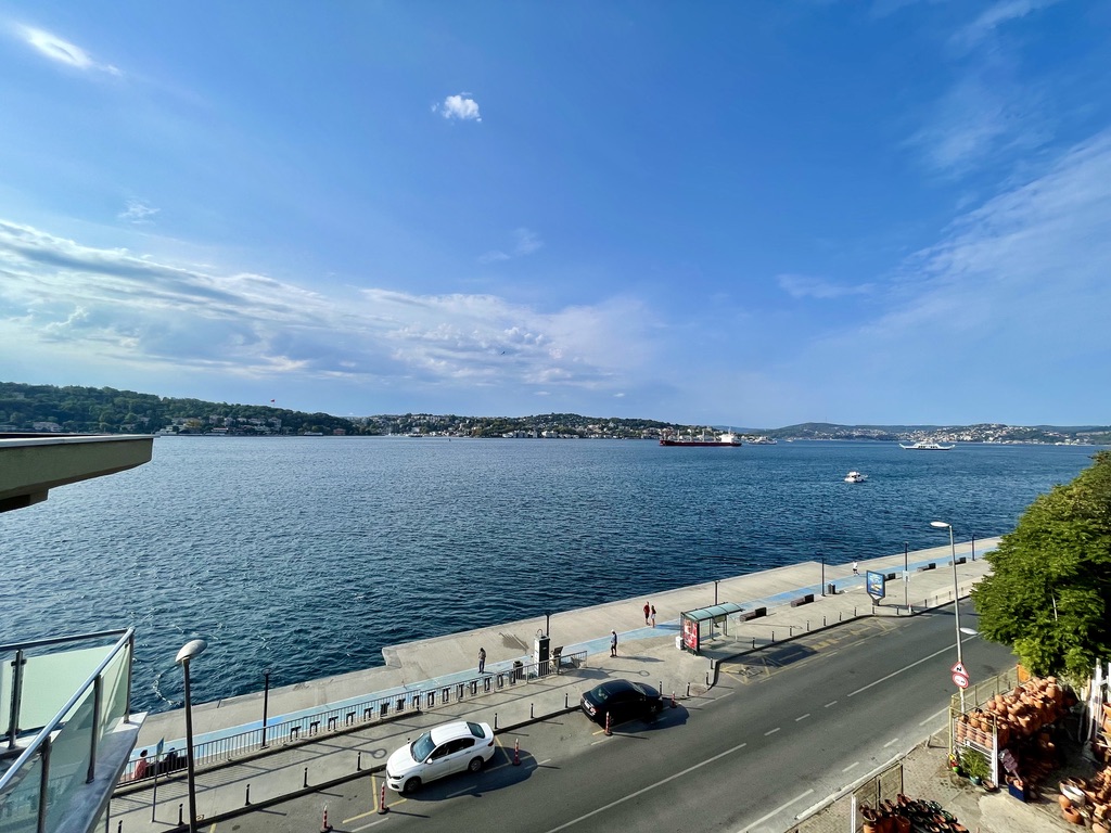 BEYKOZ KANLICA' DA FUL BOĞAZ MANZARALI YOL YALI DAİRESİ