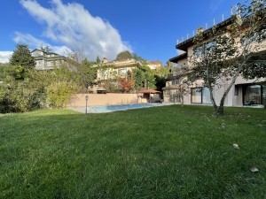 Acarkent'te Büyük Bahçeli Satılık B Tipi Villa