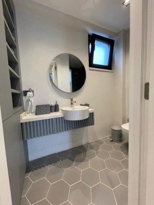 RİVA' DA SİTE İÇİNDE SATILIK YENİLENMİŞ VİLLA