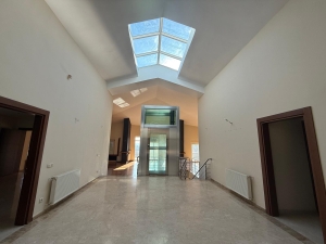 ACARKENT'E ÇOK YAKIN BUTİK SİTEDE ASANSÖRLÜ HAVUZLU KİRALIK VİLLA