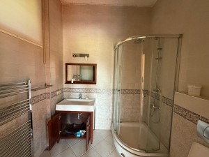 ACARKENT'E ÇOK YAKIN BUTİK SİTEDE ASANSÖRLÜ HAVUZLU KİRALIK VİLLA