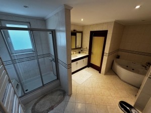 ACARKENT MV'DAN BR HAVUZLU BAHÇESİ BÜYÜK