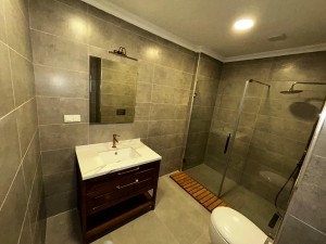 HİDİV EVLERİ SİTESİ SATILIK SIFIR YAPILI TRİPLEX VİLLA