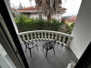 HİDİV EVLERİ SİTESİ SATILIK SIFIR YAPILI TRİPLEX VİLLA