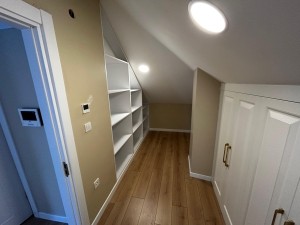 HİDİV EVLERİ SİTESİ SATILIK SIFIR YAPILI TRİPLEX VİLLA