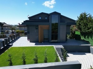 Acarlarda Modernize Edilmiş 'CR' Tipi Villa 2025'DE YENİLENMİŞ
