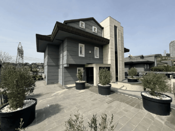 bahçeli modern gri villa