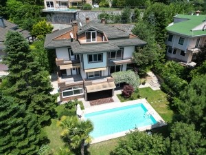 Acarkent Yüksek Konumlu ve Geniş Bahçeli Kiralık Villa