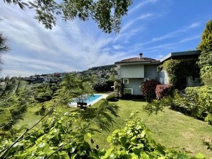 ACARKENT' in ZİRVESİNDE GÜNEY CEPHELİ 2 DÖNÜM İÇİNDE c tipi satılık