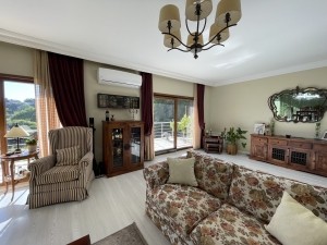 ACARKENT'DE BÜYÜK BAHÇELİ EŞYALI MÜSTAKİL KİRALIK VİLLA