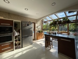 ACARKENT'DE BÜYÜK BAHÇELİ EŞYALI MÜSTAKİL KİRALIK VİLLA