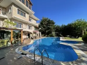 ACARKENT'DE BÜYÜK BAHÇELİ EŞYALI MÜSTAKİL SATILIK VİLLA