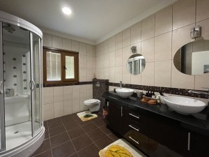 ACARKENT'DE BÜYÜK BAHÇELİ EŞYALI MÜSTAKİL KİRALIK VİLLA