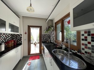 ACARKENT'DE BÜYÜK BAHÇELİ EŞYALI MÜSTAKİL KİRALIK VİLLA