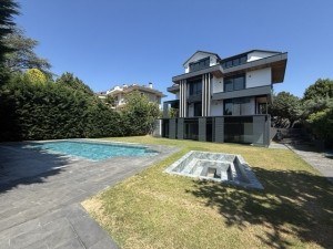 ACARKENT'TE MODERN ULTRALÜKS SATILIK VİLLA