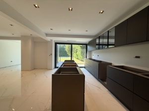 ACARKENT'TE MODERN ULTRALÜKS SATILIK VİLLA