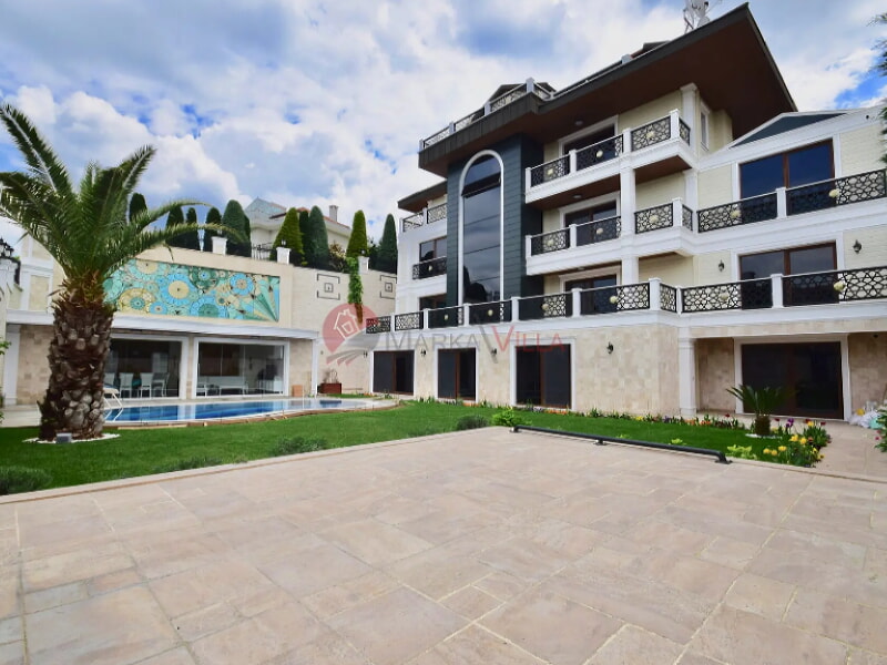 Havuzlu Lüks Villa
