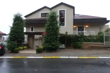 Modern Görünümlü Villa