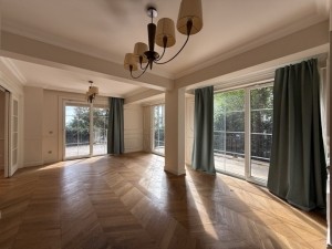 ACARKENT ÖZEL KONUMLU GENİŞ BAHÇELİ SATILIK VİLLA