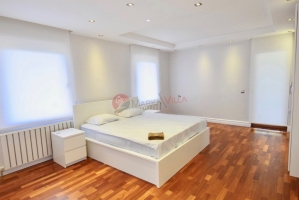 satılık köşe konumlu satılık villa 2559