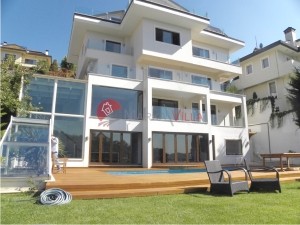 Acarkent'te Büyük Bahçeli Satılık C Tipi Villa 3071