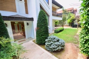 satılık köşe konumlu satılık villa 2559