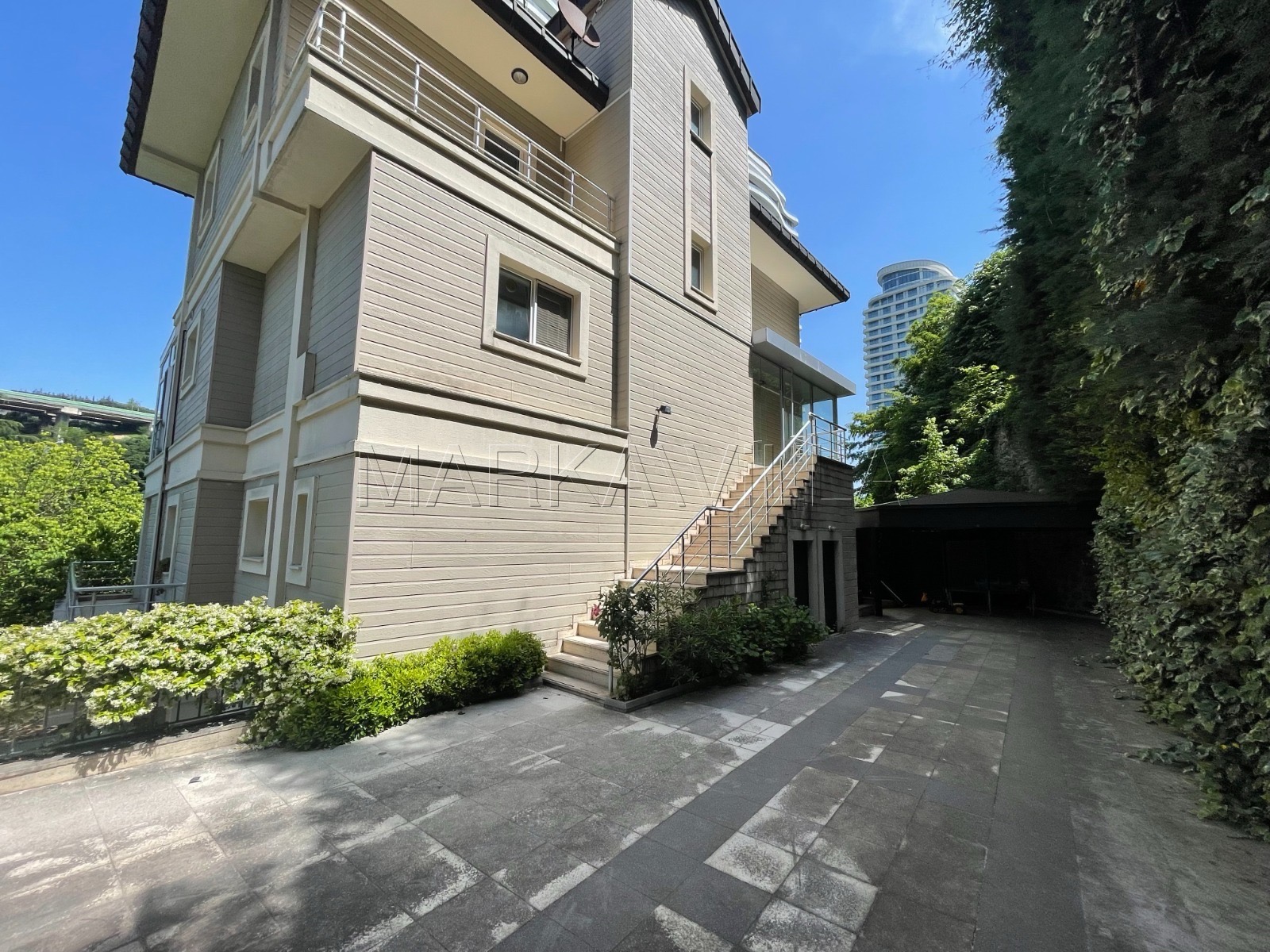 ACARKENT ÇATI TRİPLEKS SATILIK 2365