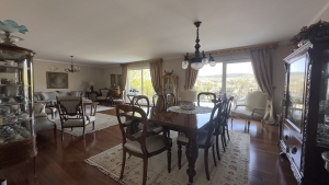 Acarkent'te Koru içinde Havuzlu 7+2 Villa