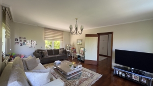 Acarkent'te Koru içinde Havuzlu 7+2 Villa