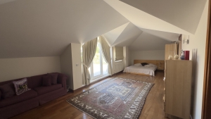 Acarkent'te Koru içinde Havuzlu 7+2 Villa