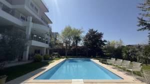 Acarkent'te Koru içinde Havuzlu 7+2 Villa